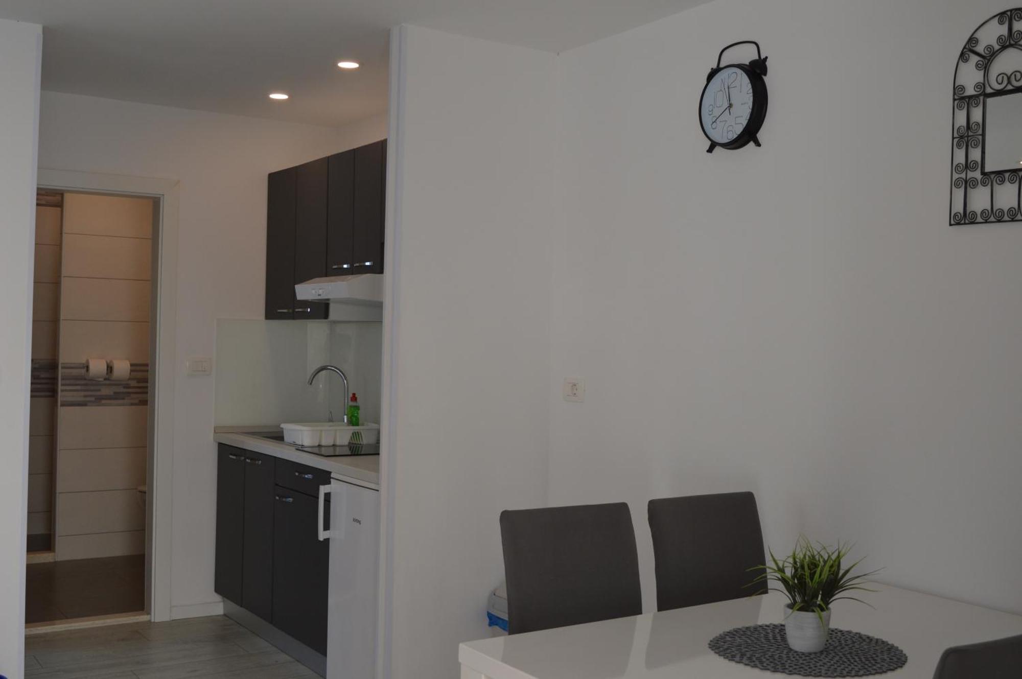 Apartments Lea Хвар Екстериор снимка