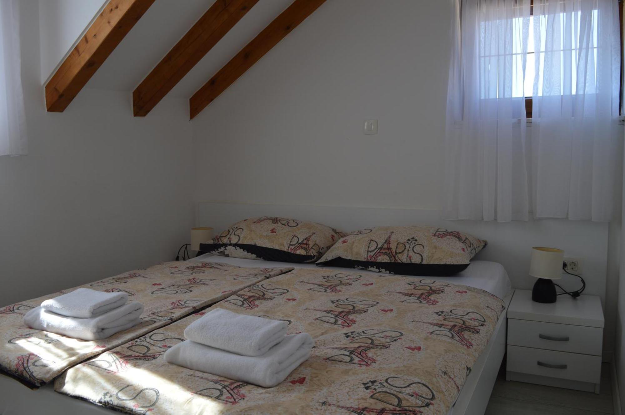 Apartments Lea Хвар Екстериор снимка