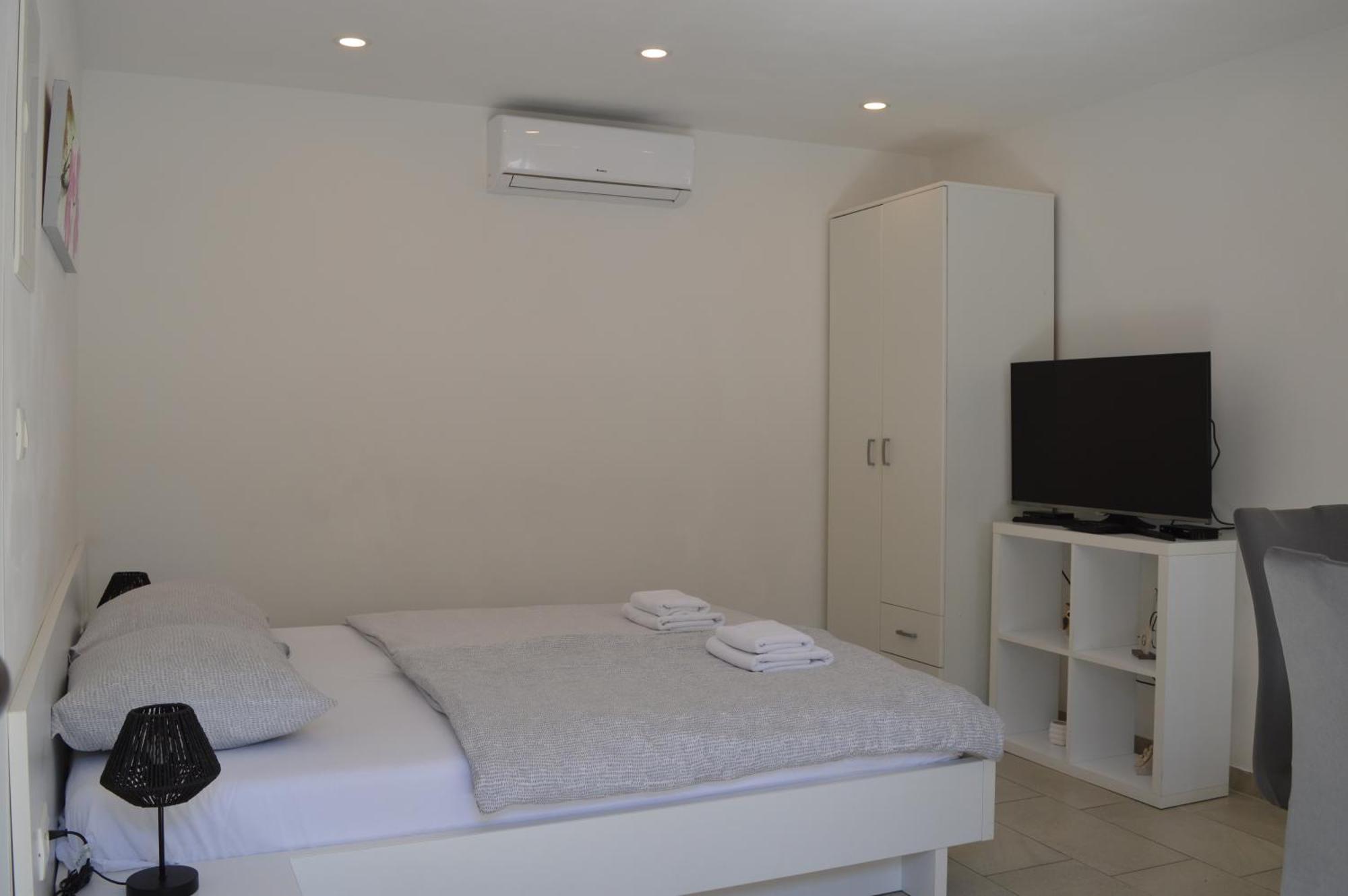 Apartments Lea Хвар Екстериор снимка