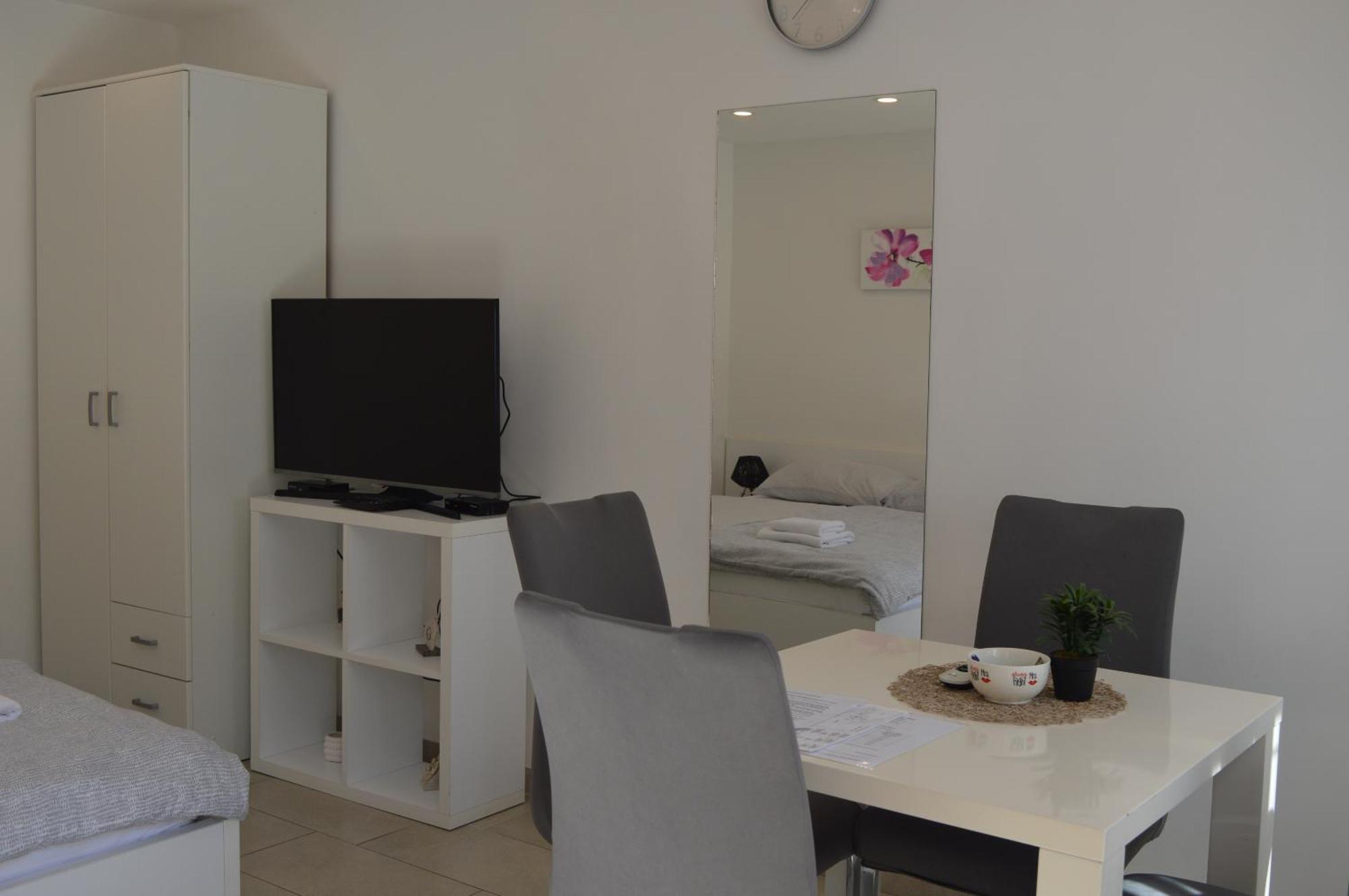 Apartments Lea Хвар Екстериор снимка